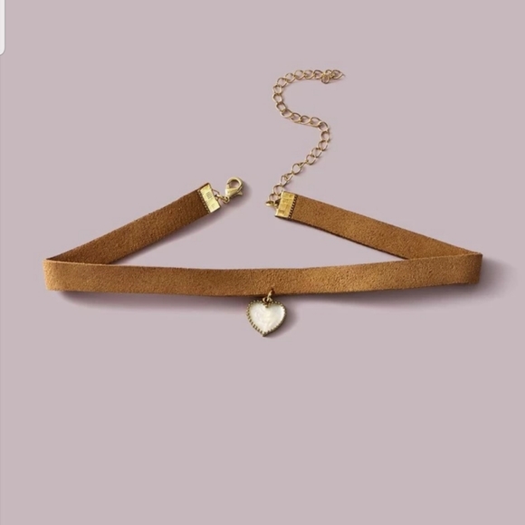 *Claire* Leather Charm Choker - Picture 4 of 4